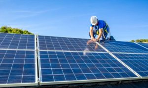 Installation et mise en production des panneaux solaires photovoltaïques à Montauban-de-Bretagne